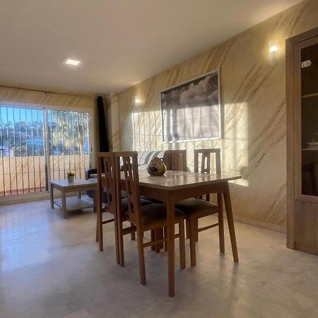 Apartamento Con Vista A La Piscina Lägenhet Benalmádena Exteriör bild