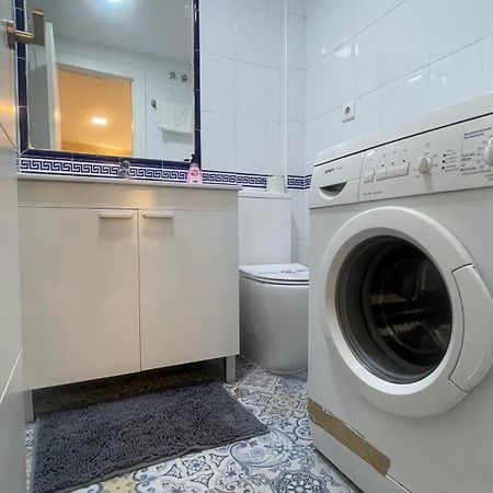 Apartamento Con Vista A La Piscina Lägenhet Benalmádena Exteriör bild