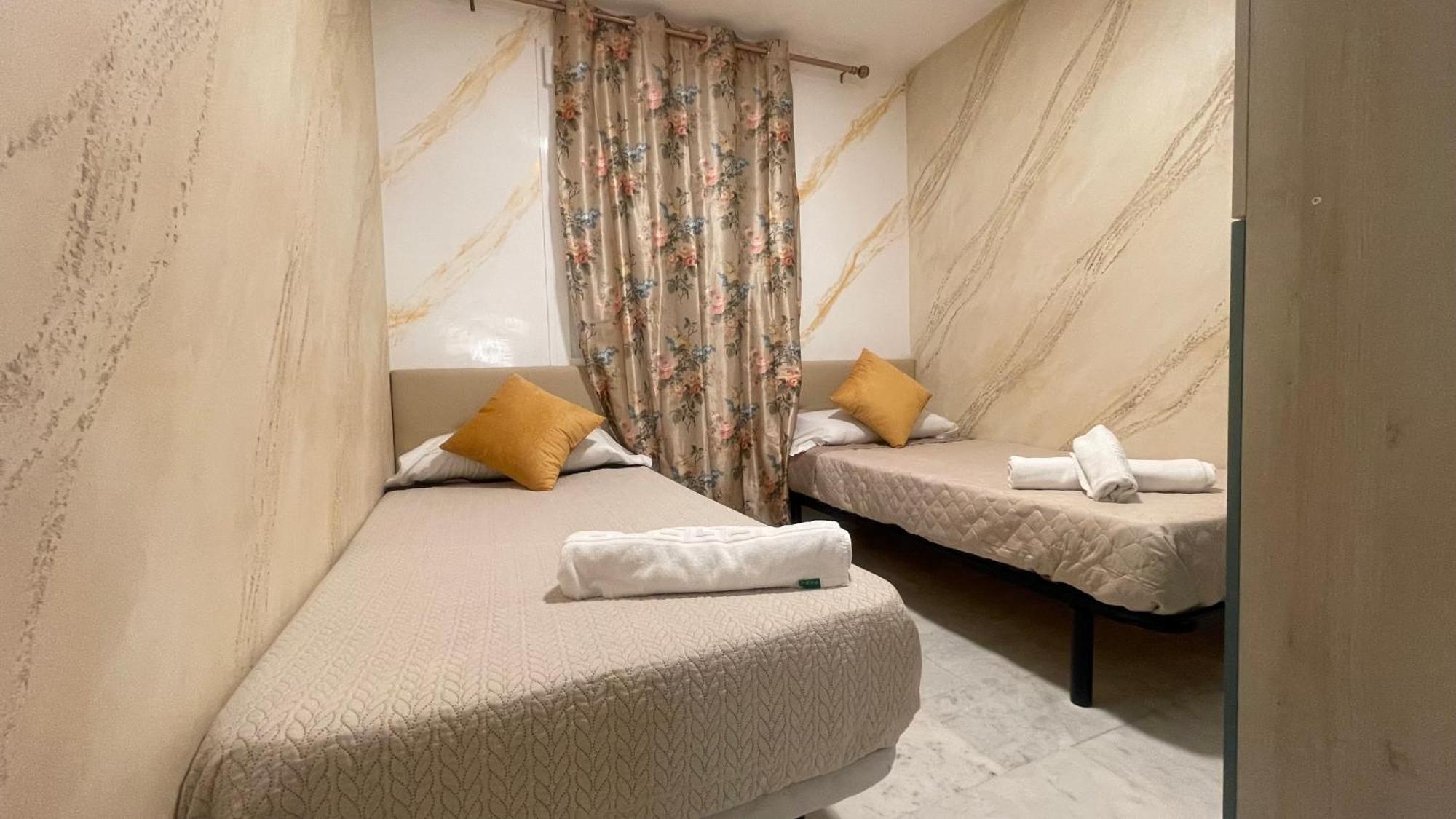 Apartamento Con Vista A La Piscina Lägenhet Benalmádena Exteriör bild