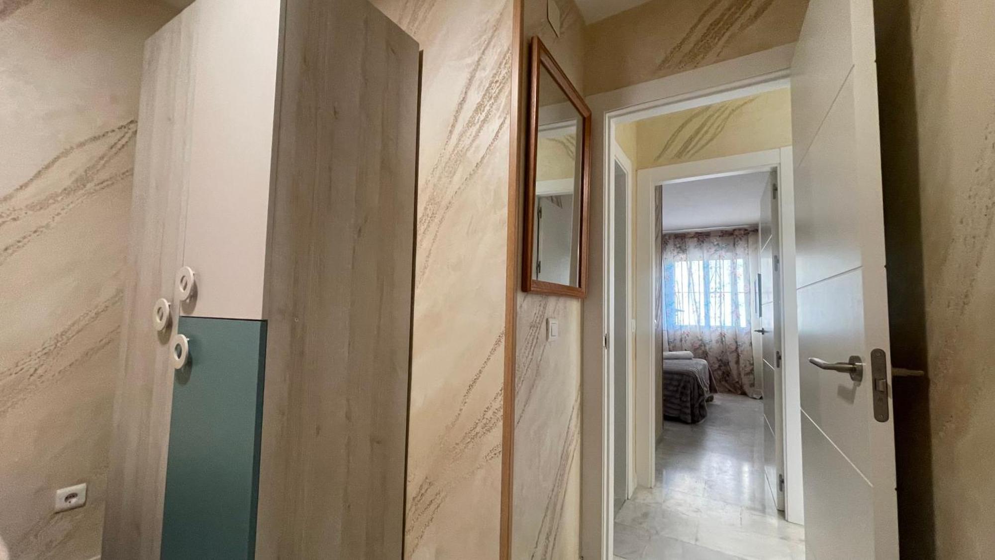 Apartamento Con Vista A La Piscina Lägenhet Benalmádena Exteriör bild