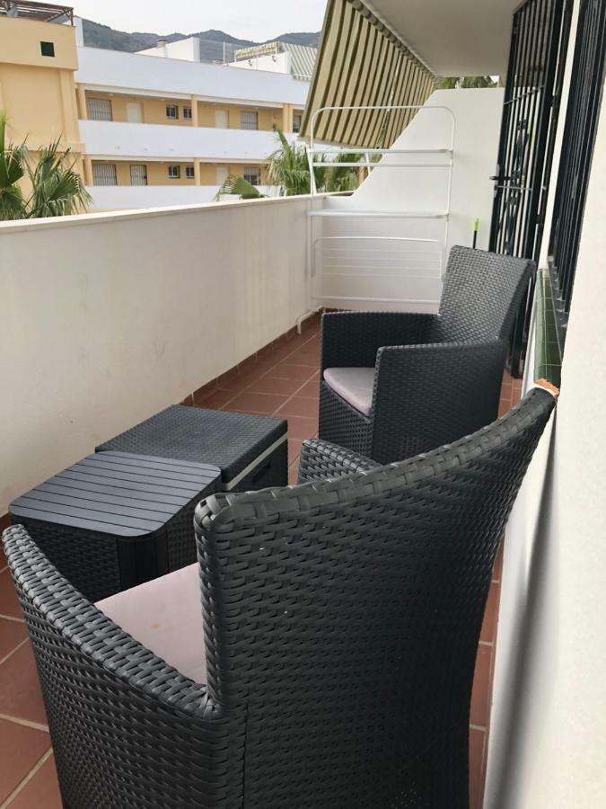 Apartamento Con Vista A La Piscina Lägenhet Benalmádena Exteriör bild